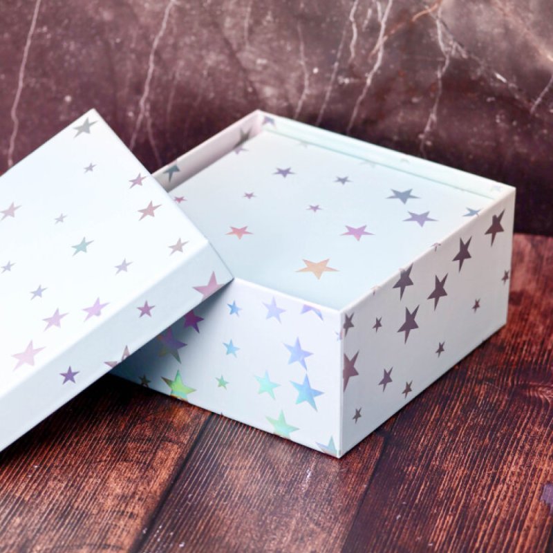 Коробка подарочная 