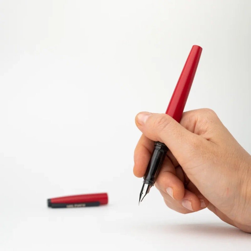 Ручка перьевая EF 