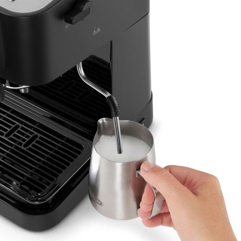 Кофеварка DeLongi EC230.BK