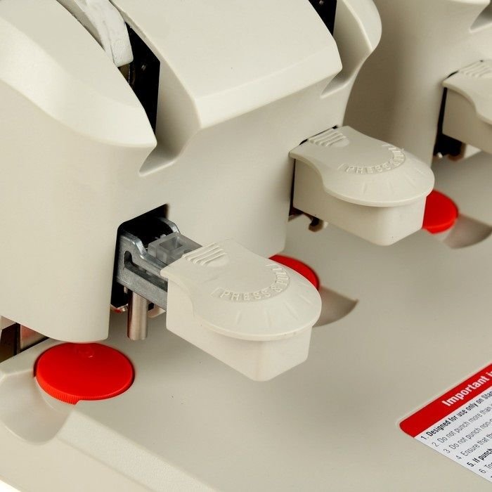 Дырокол Kangaro 