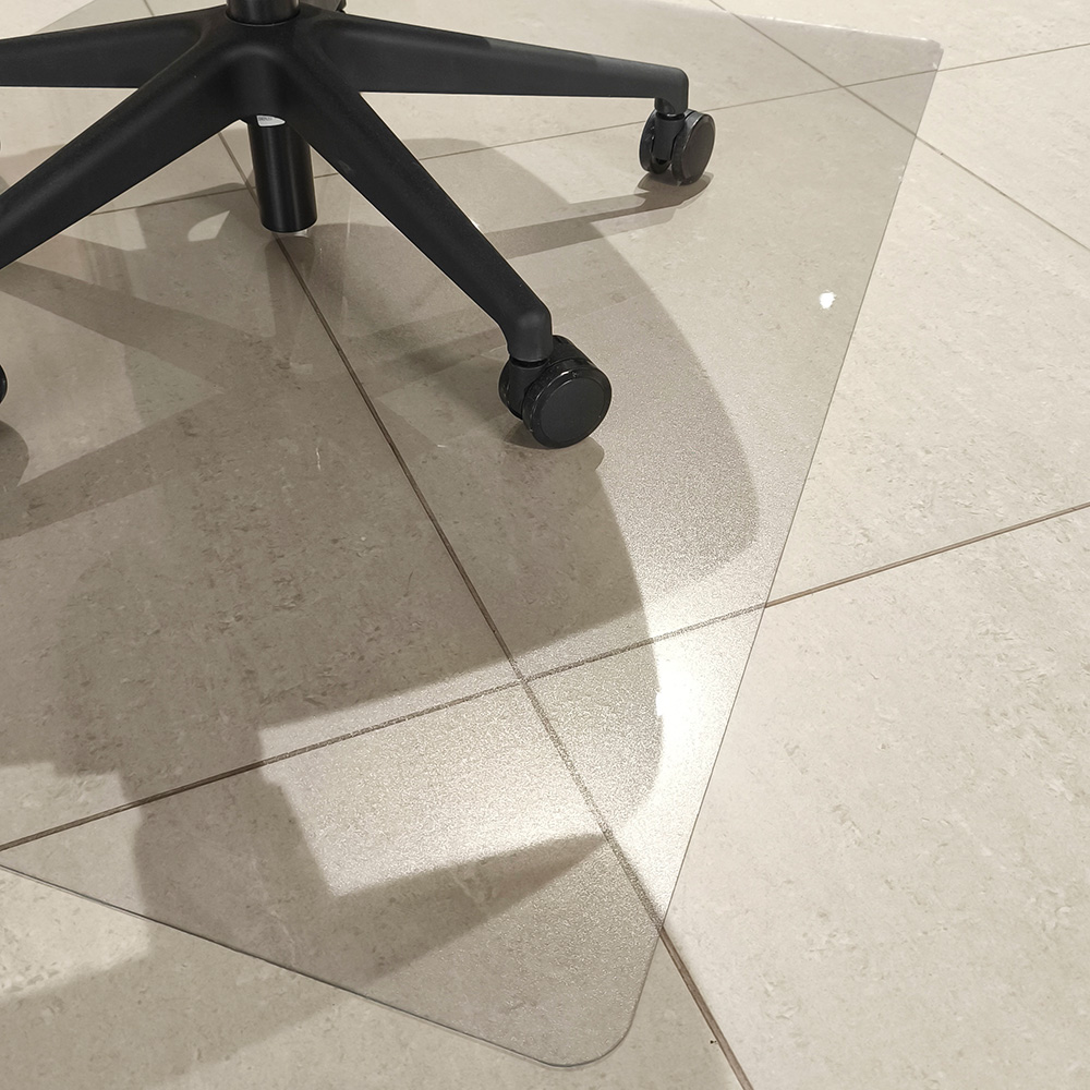 Коврик напольный защитный под кресло 1200x900x2 мм, прозрачный