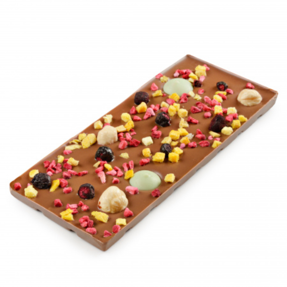 Шоколад молочный с украшением 